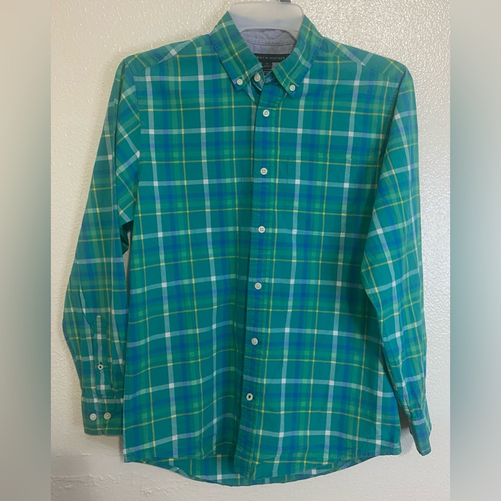 Tommy Hilfiger men’s long sleeve plaid green yellow button down shirt, size S